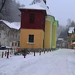 Апартаменты 27 *