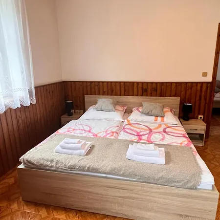 27 Apartment Hrensko