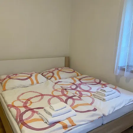 27 Apartment Hrensko