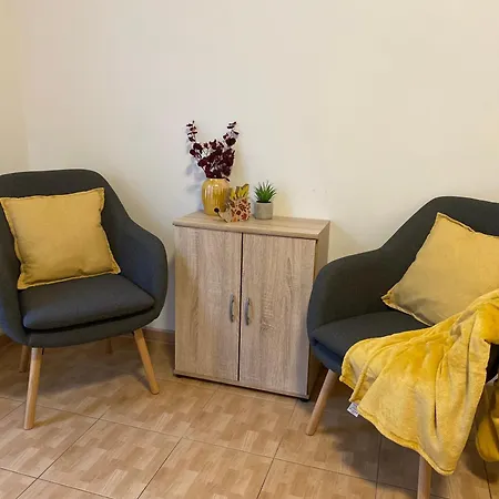 27 Apartment *