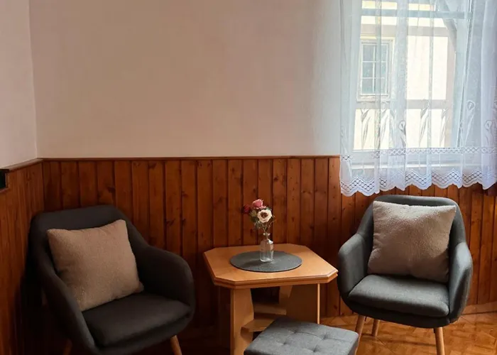 27 * Hřensko